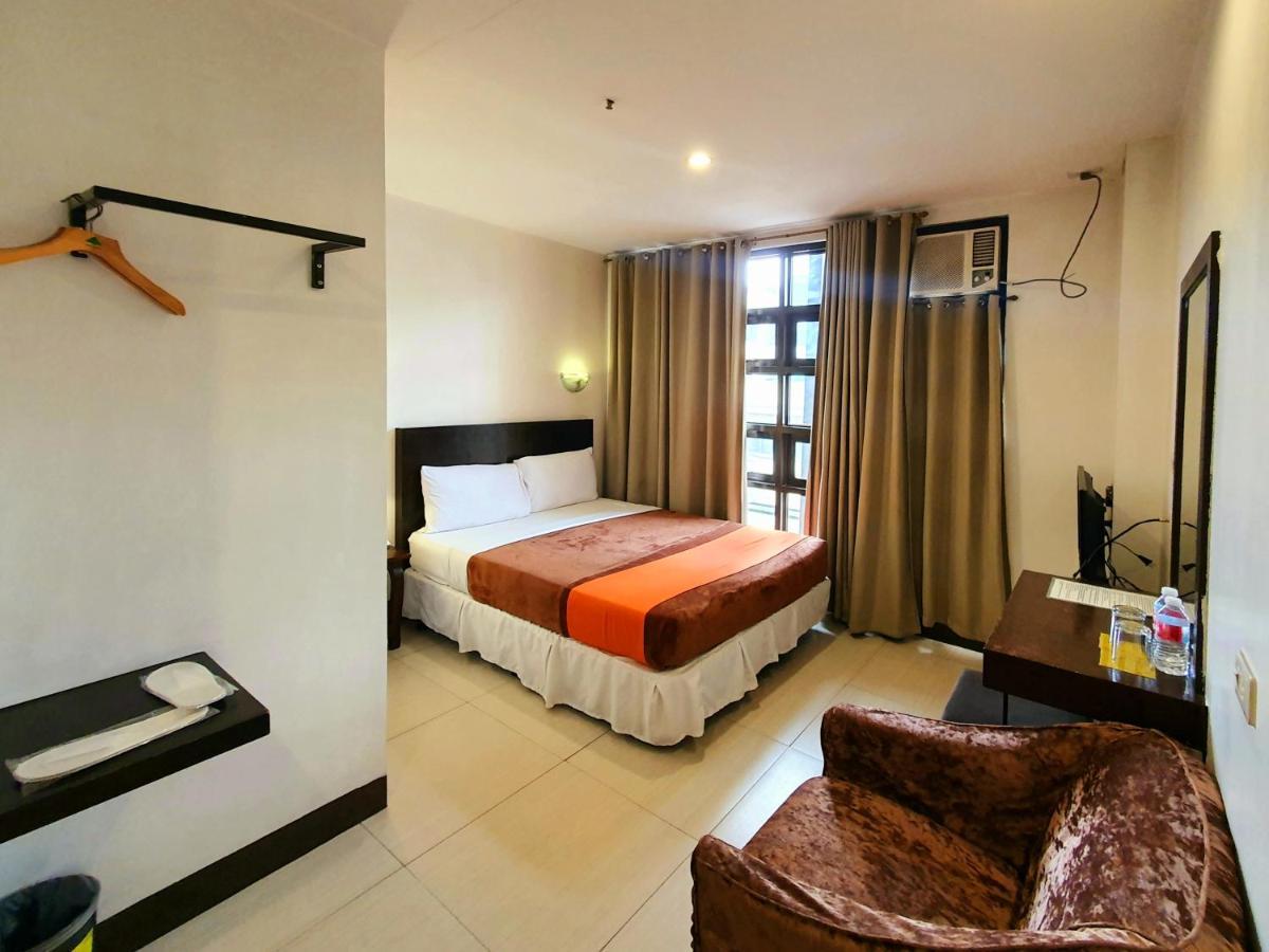 A Hotel Baguio Baguio City Екстер'єр фото