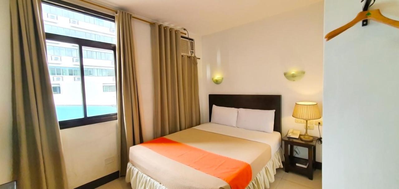 A Hotel Baguio Baguio City Екстер'єр фото