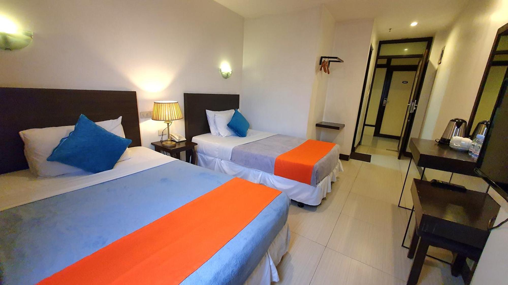 A Hotel Baguio Baguio City Екстер'єр фото