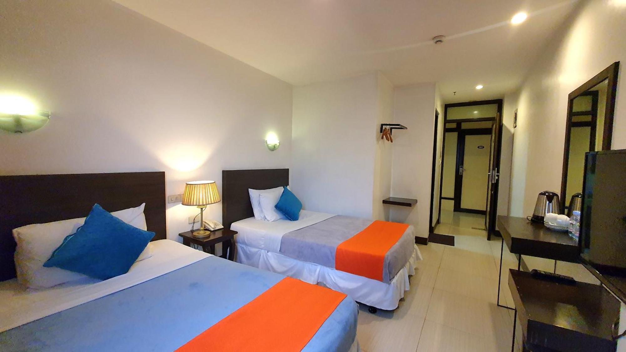 A Hotel Baguio Baguio City Екстер'єр фото
