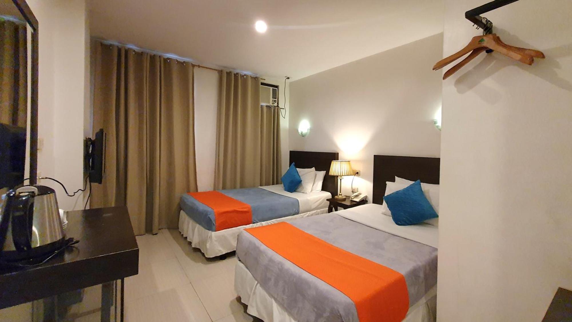 A Hotel Baguio Baguio City Екстер'єр фото